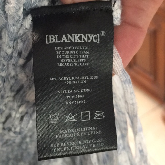 Blank NYC Gray knitted flyaway cardigan. Size XL - Picture 8 of 9